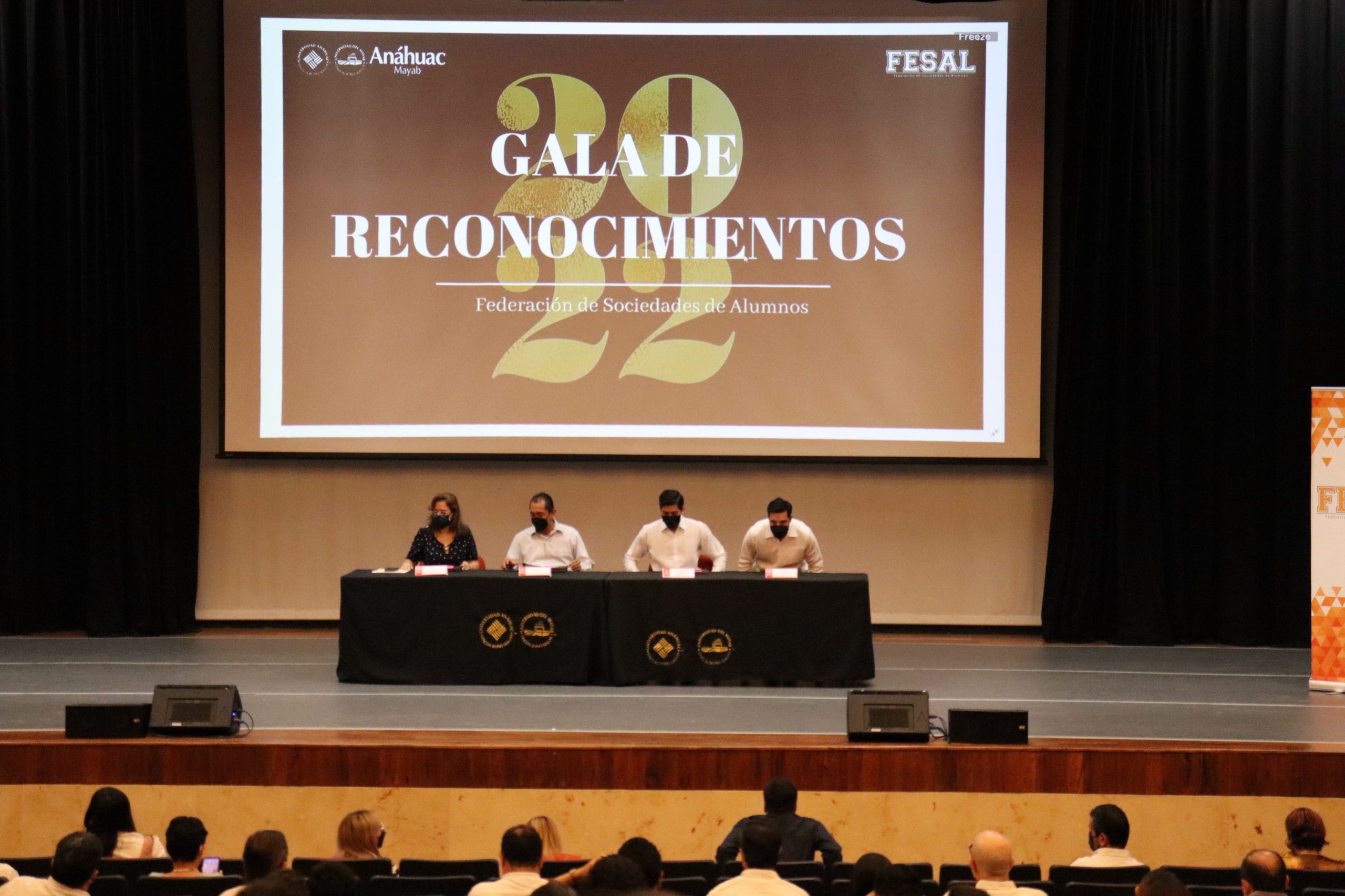 Comunicólogos en la Gala de Reconocimientos de la FESAL 2022